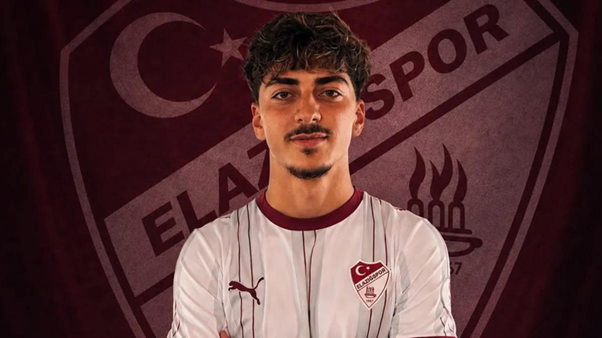Elazığspor, İsmail Esat Buğa'yı kiraladı