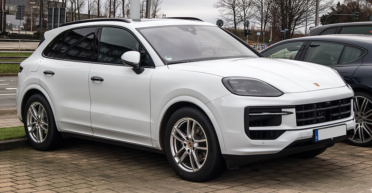 Elektrikli Porsche Cayenne, Yeni Özelliklerle Tanıtıldı