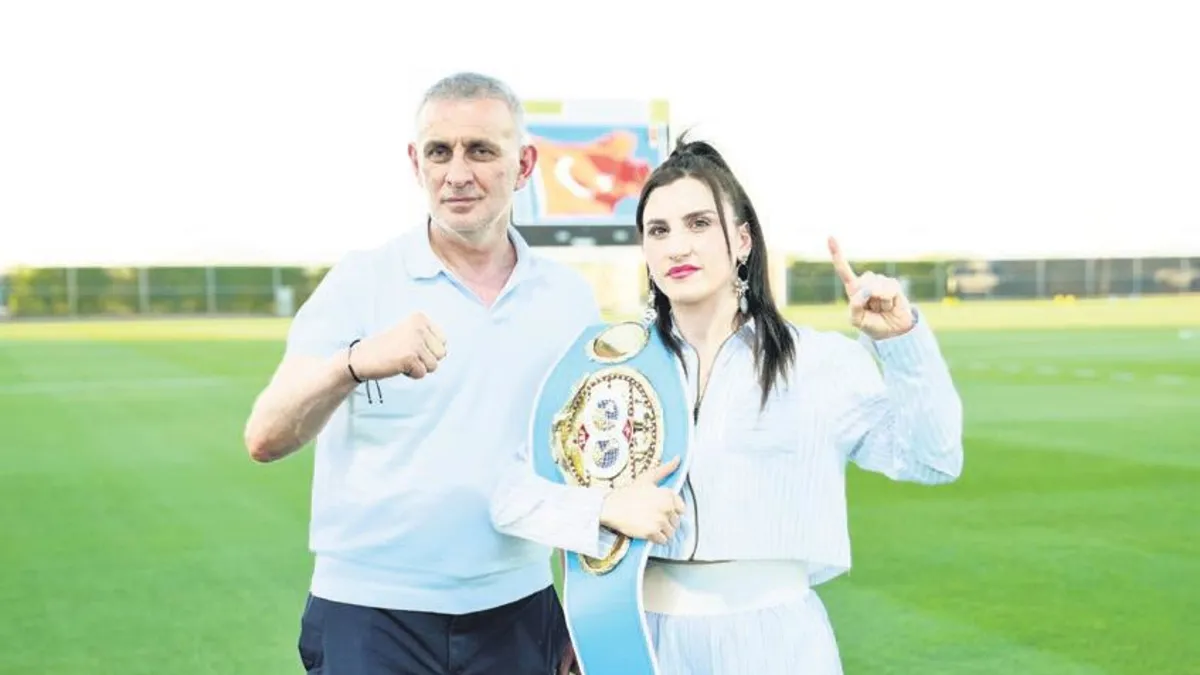 Elif Nur Turhan'dan A Milli Futbol Takımı'na Ziyaret