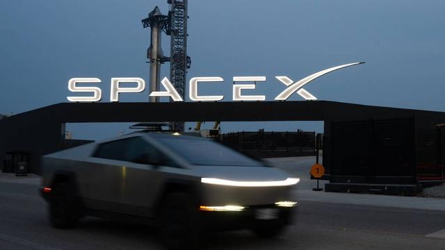 Elon Musk'ın Sıradaki Hamlesi: SpaceX ve Tesla Birleşiyor mu