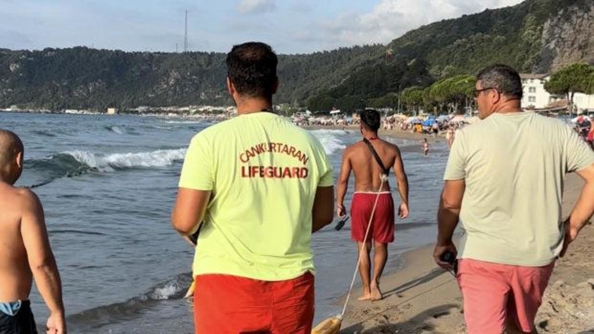 Emekli İmamın Kahramanlığı Kan Dondurdu: Denizde 3 Kişiyi Kurtarırken Canından Oldu