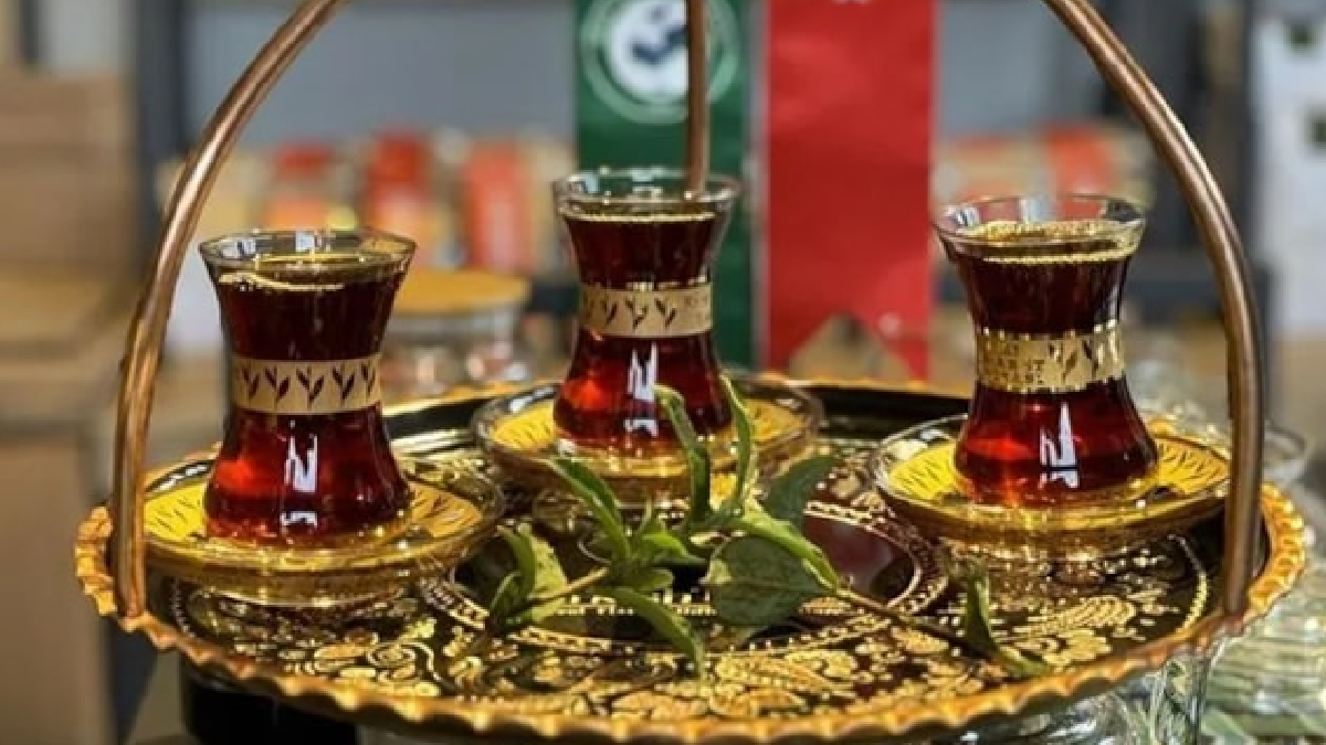 Emekli Kafe ile Gündeme Gelen Menteşe Belediye Başkanı Gonca Köksal Aras Parti Değiştiriyor