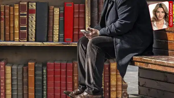 Emekli maaşı yetmeyince evindeki kitapları satmaya başladı