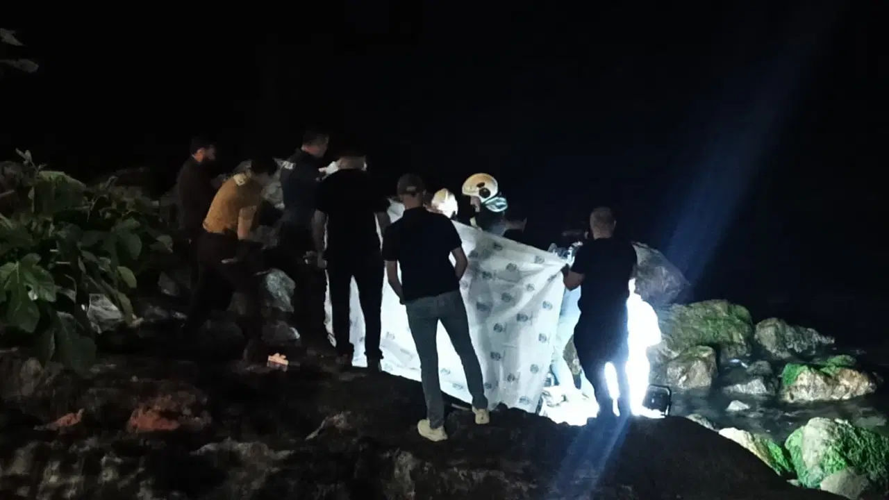 Emekli öğretmenin cesedi kayalıklarda bulundu