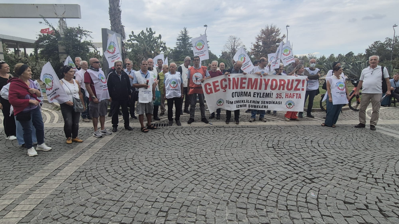 Emekliler 35. Haftada Meydanda: Haklarımız Seçim Malzemesi Değil