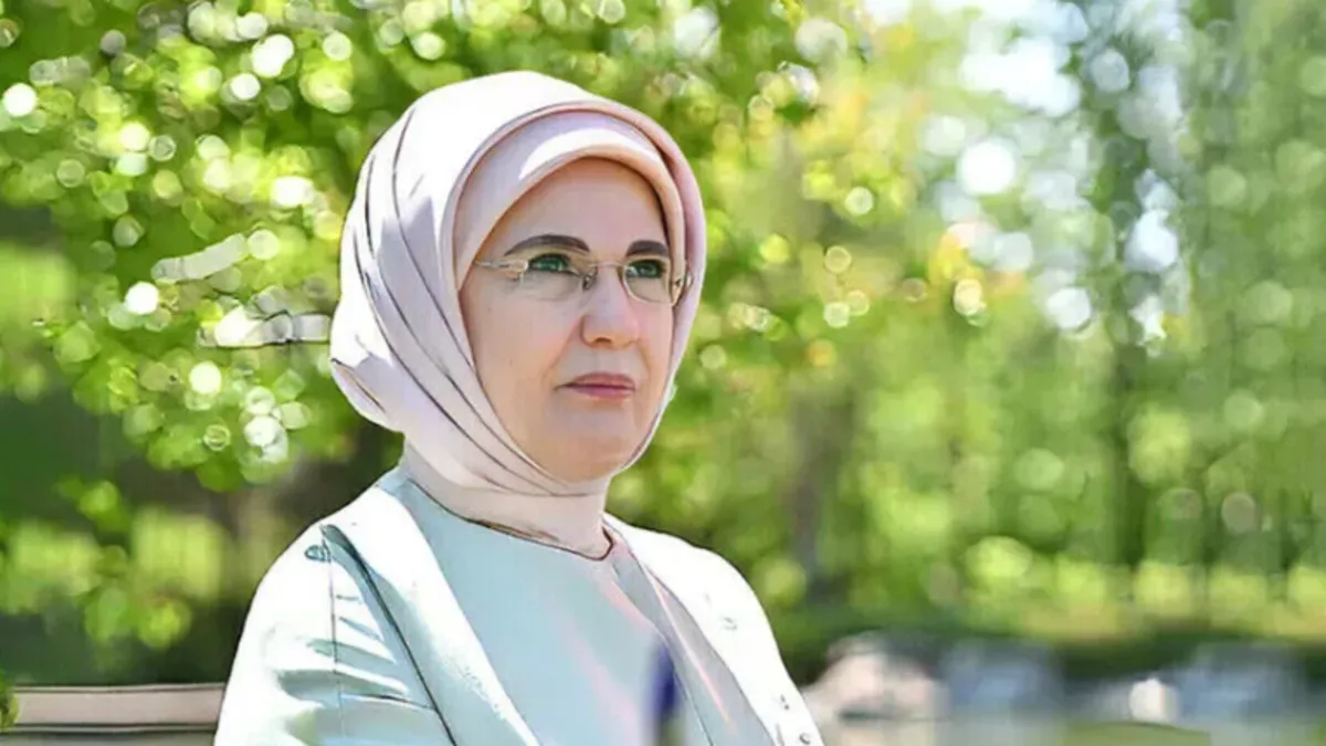 Emine Erdoğan'dan Zafer Bayramı Mesajı