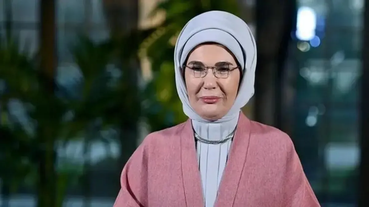 Emine Erdoğan Babalar Günü'nde babanın önemini vurguladı