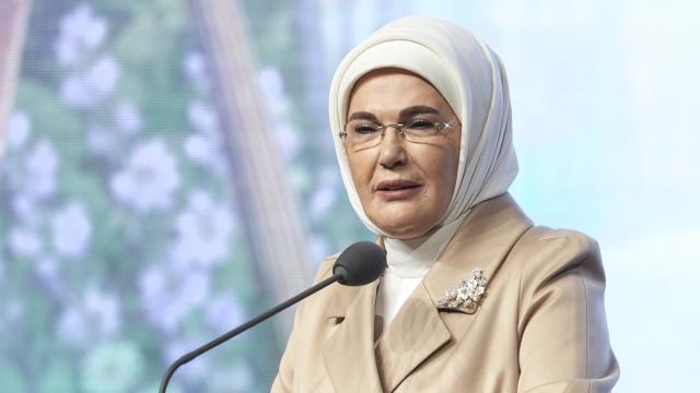 Emine Erdoğan'dan İstanbul'un Fethinin 573. Yılına Anlamlı Kutlama