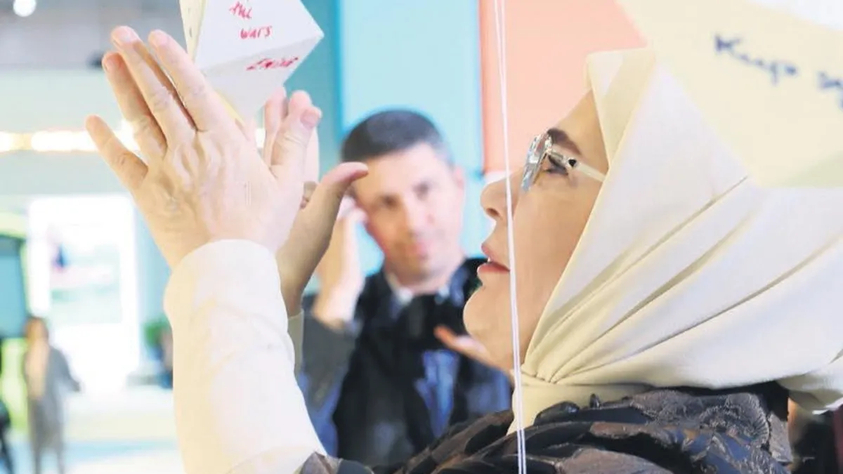 Emine Erdoğan Özbekistan'da 'Savaşlar dursun' mesajı verdi