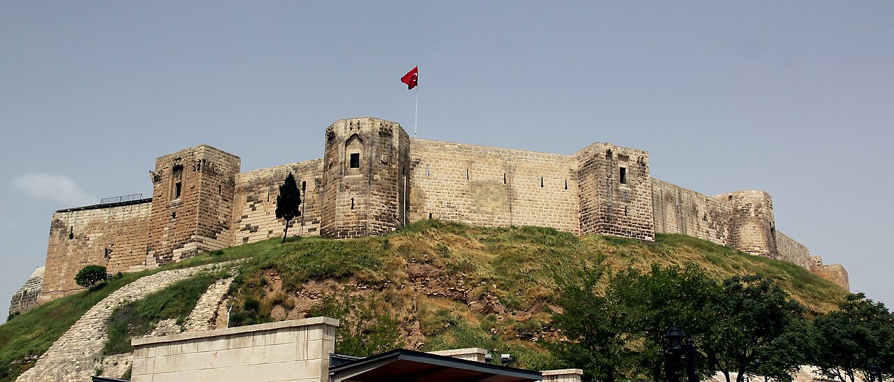 Emine Erdoğan: Deprem Bölgesinde Şule Yüksel Şenler Atölyeleri Umut Yeşertiyor