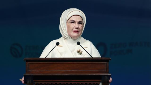 Emine Erdoğan'dan AK Parti 25. Yıl Mesajı