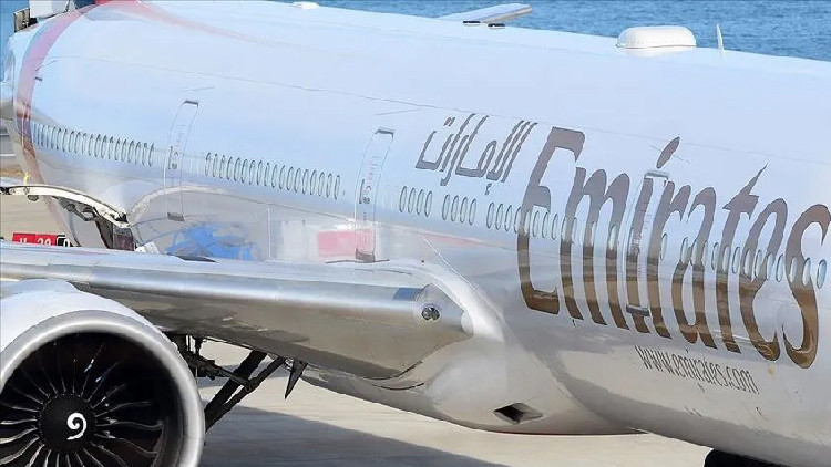 Emirates Uçağı Rahatsızlanan Yolcu İçin İstanbul'a İndi