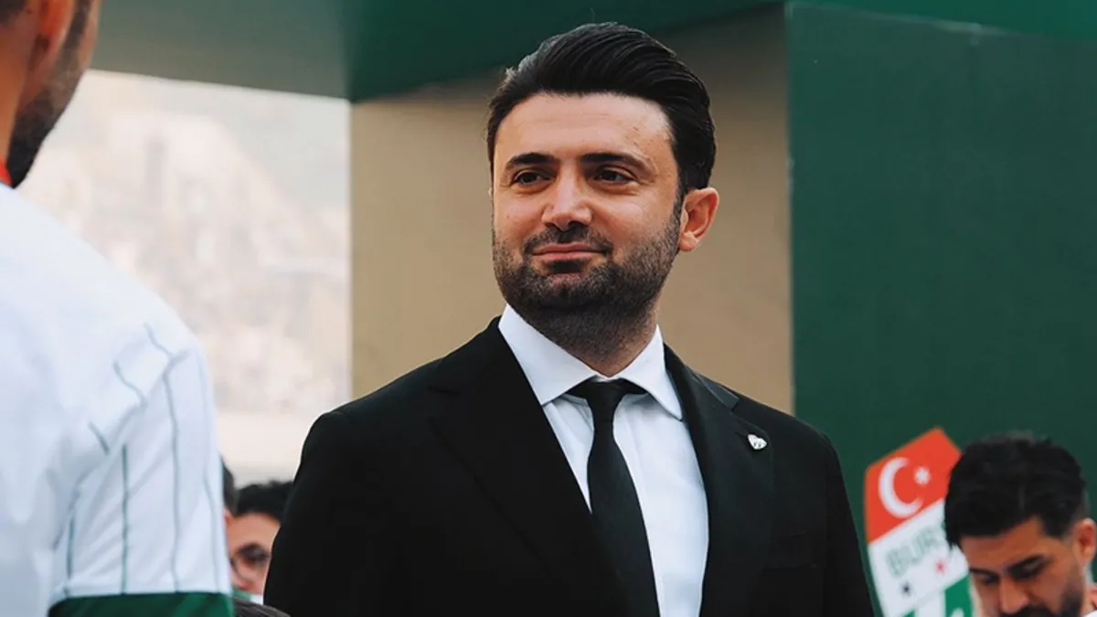 Enes Çelik'ten Bursaspor Mesajı: 'Kimseyi Bursaspor'dan Çok Sevmeyelim