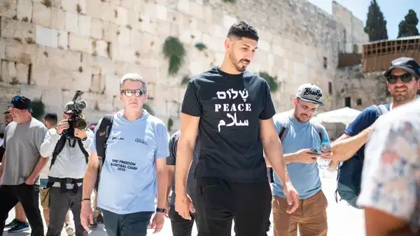 Enes Kanter WNBA Başvurusuyla Kadın Ligi Tartışmasını Alevlendirdi