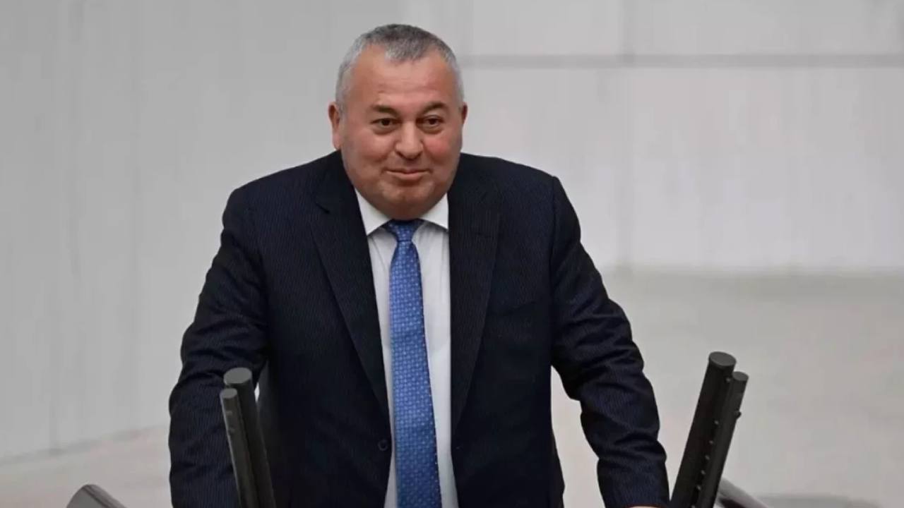 Enginyurt'tan Sert Tepki: 'Teröriste Plaket Vermek
