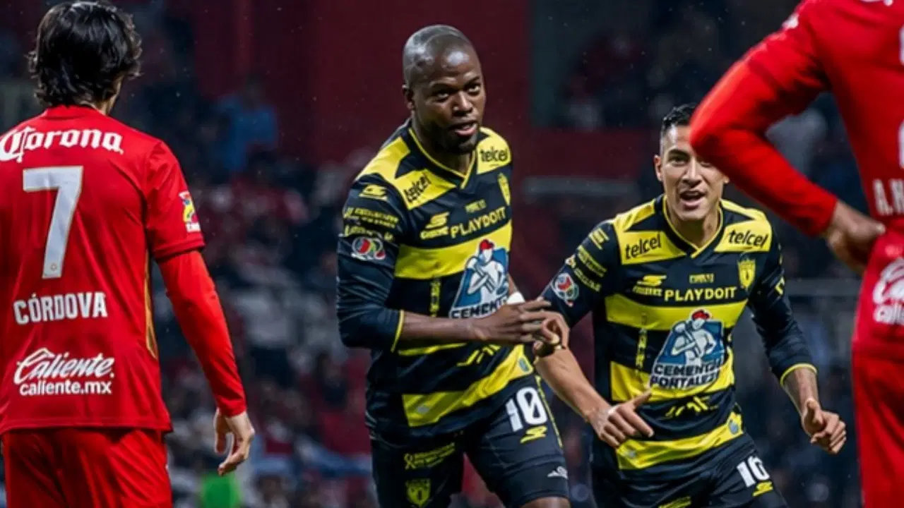 Enner Valencia Boca Juniors'la Sözleşme İmzaladı