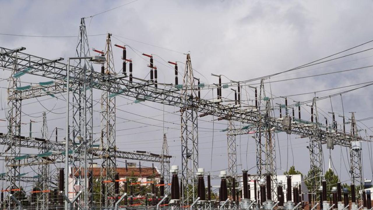 EPDK'dan 4 Elektrik Dağıtım Şirketine Avans Ertelemesi