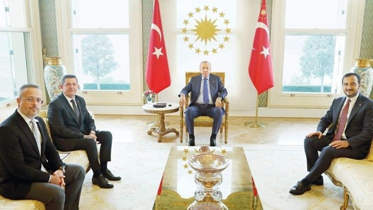 Erdoğan, 4 Belediye Başkanını Vahdettin Köşkü'nde Kabul Etti