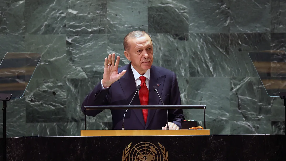 Erdoğan'ın Barış ve Adalet Mesajları Times Meydanı'nda