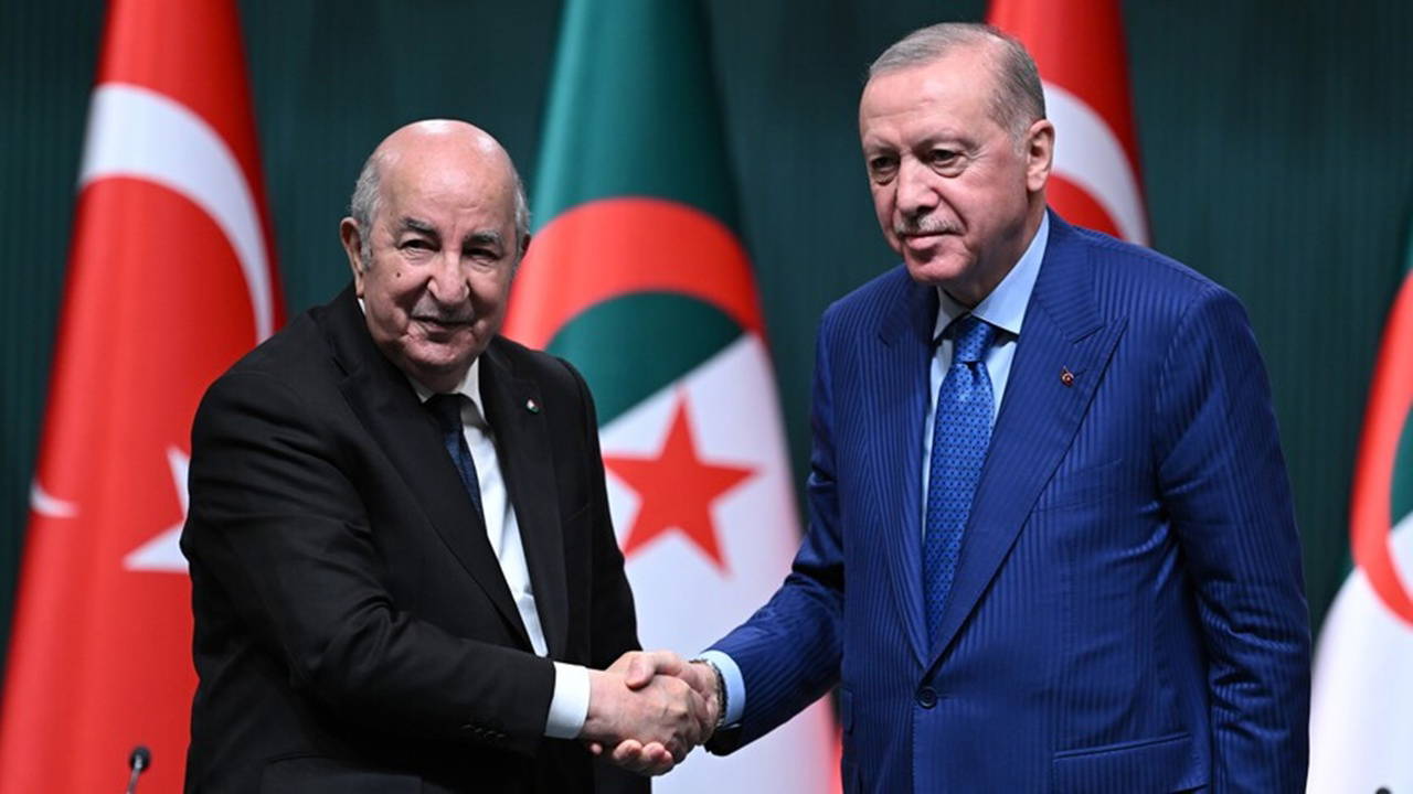 Cumhurbaşkanı Erdoğan, Cezayirli mevkidaşı Tebbun ile telefon görüşmesi yaptı