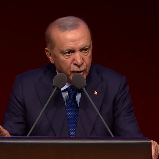 Erdoğan: Cumhuriyeti Birilerinin Lütfuyla Değil, Şehitlerimizle Kurduk