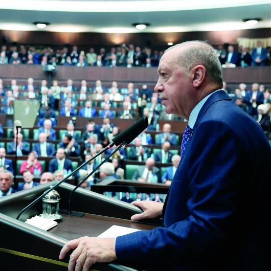 Erdoğan'dan Eleştiriye Övgü: 'Ne Mutlu Bize