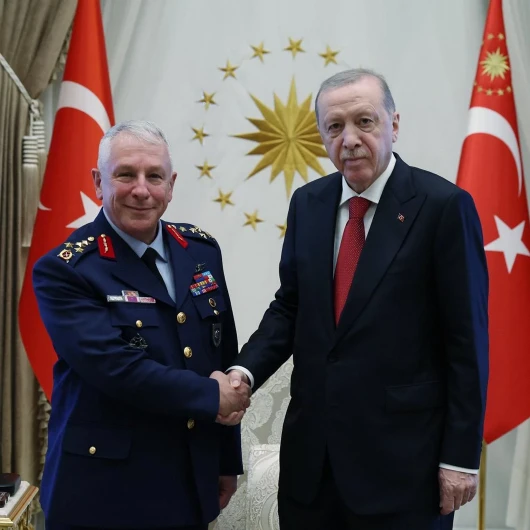 Erdoğan, Emekliye Ayrılan Hava Kuvvetleri Komutanı Kadıoğlu'nu Kabul Etti