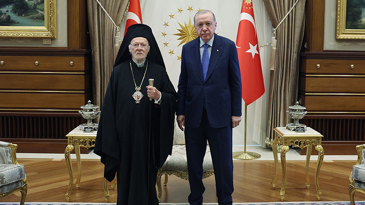 Erdoğan, Fener Rum Patriği Bartholomeos ile Görüştü