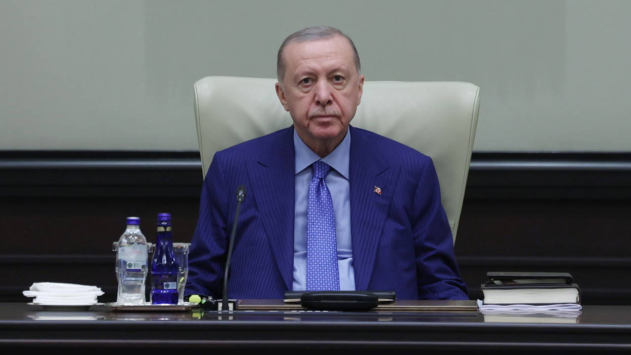 Erdoğan'dan Fon Krizine Acil Toplantı: Saray'da Kritik Zirve