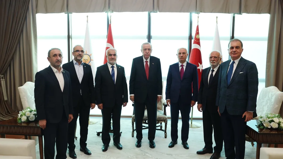 Erdoğan, HÜDA PAR Lideri Yapıcıoğlu'nu Kabul Etti