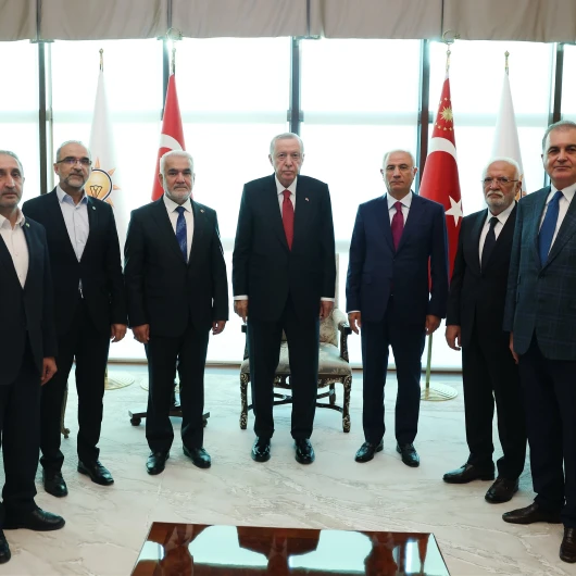 Erdoğan, HÜDAPAR Lideri Yapıcıoğlu'nu Kabul Etti
