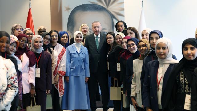 Erdoğan: Kadın Liderliği Geleceğe Yön Verecek
