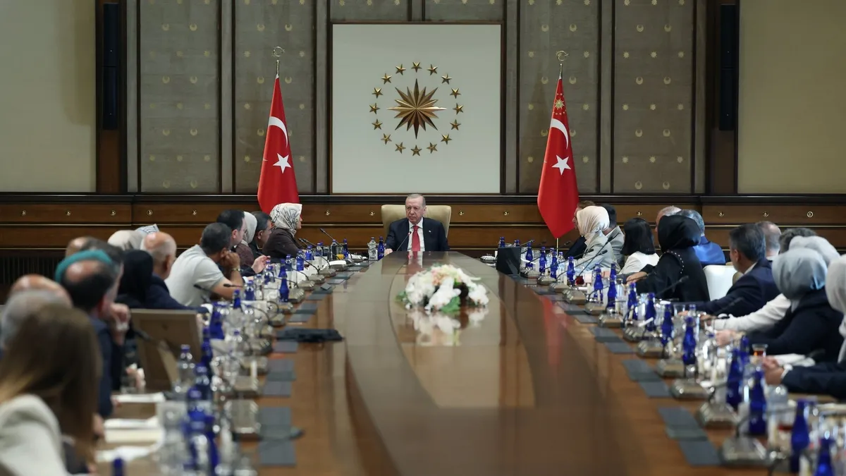 Erdoğan'dan Kahramanmaraş'taki okul saldırısında yaşamını yitiren öğrencilerin ailelerine taziye