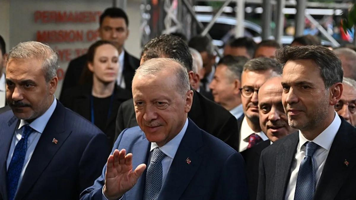 Erdoğan New York'ta Liderlerle Buluştu: Kılıç Hediyesi ve Zelenskiy Görüşmesi