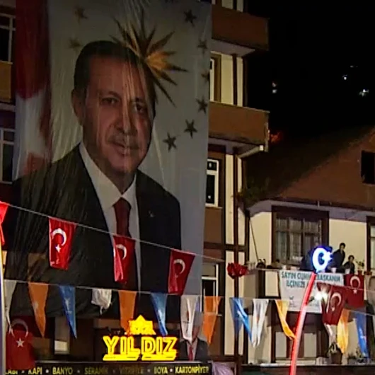 Erdoğan Rize'de coşkuyla karşılandı: Seçimleri başarıyla atlatacağız