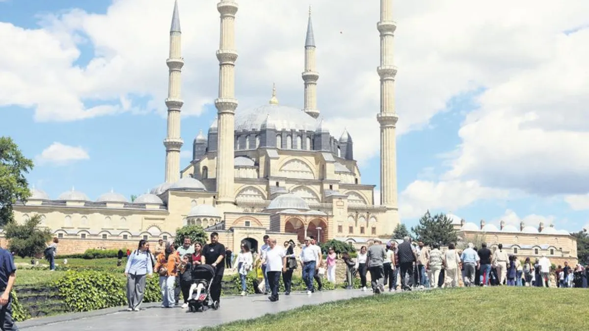 Erdoğan bugün Edirne'de Selimiye Camii'nin açılışını yapacak