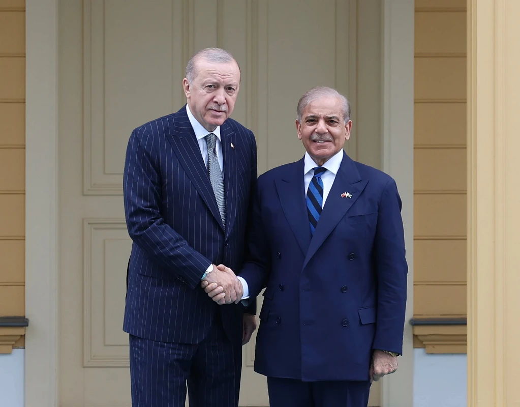 Erdoğan Pakistan Başbakanı Şerif ile Dolmabahçe'de Görüştü