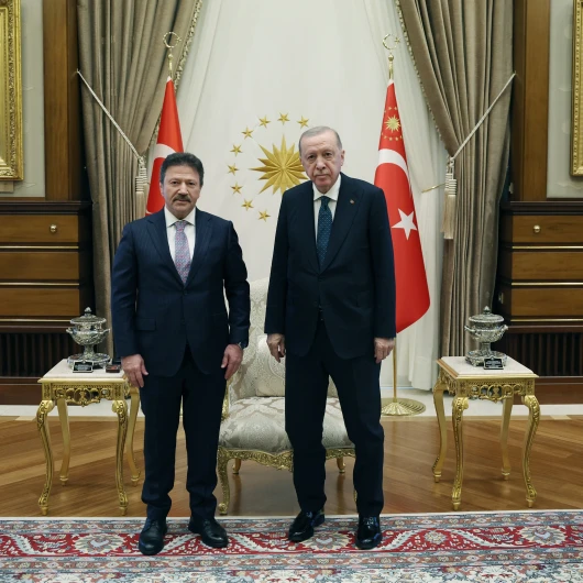 Erdoğan, TESK Başkanı Yiğiner'i Külliyede kabul etti
