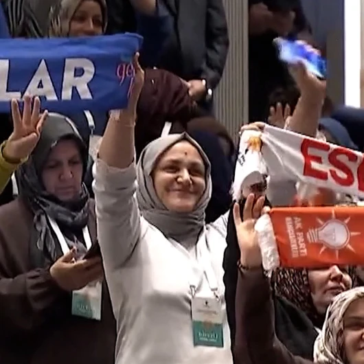 Erdoğan'dan teşkilata güven mesajı: Bu hareketin bahtı da yolu da açıktır