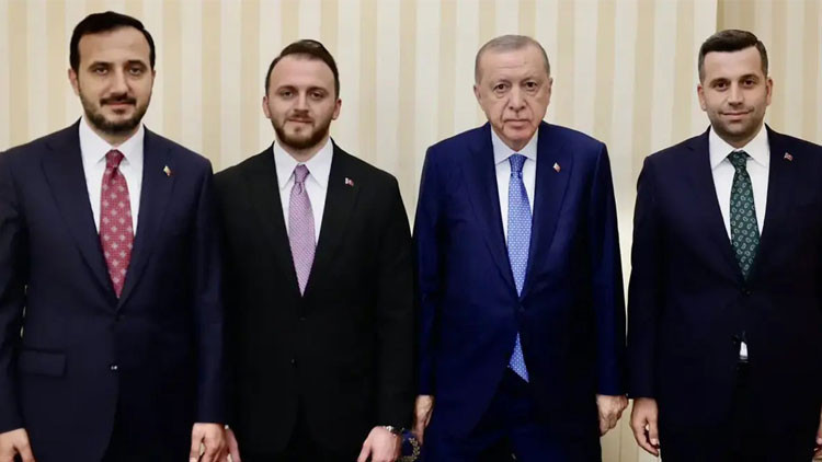 Erdoğan, Üsküdar ve Ataşehir Belediye Başkan Vekillerini Kabul Etti
