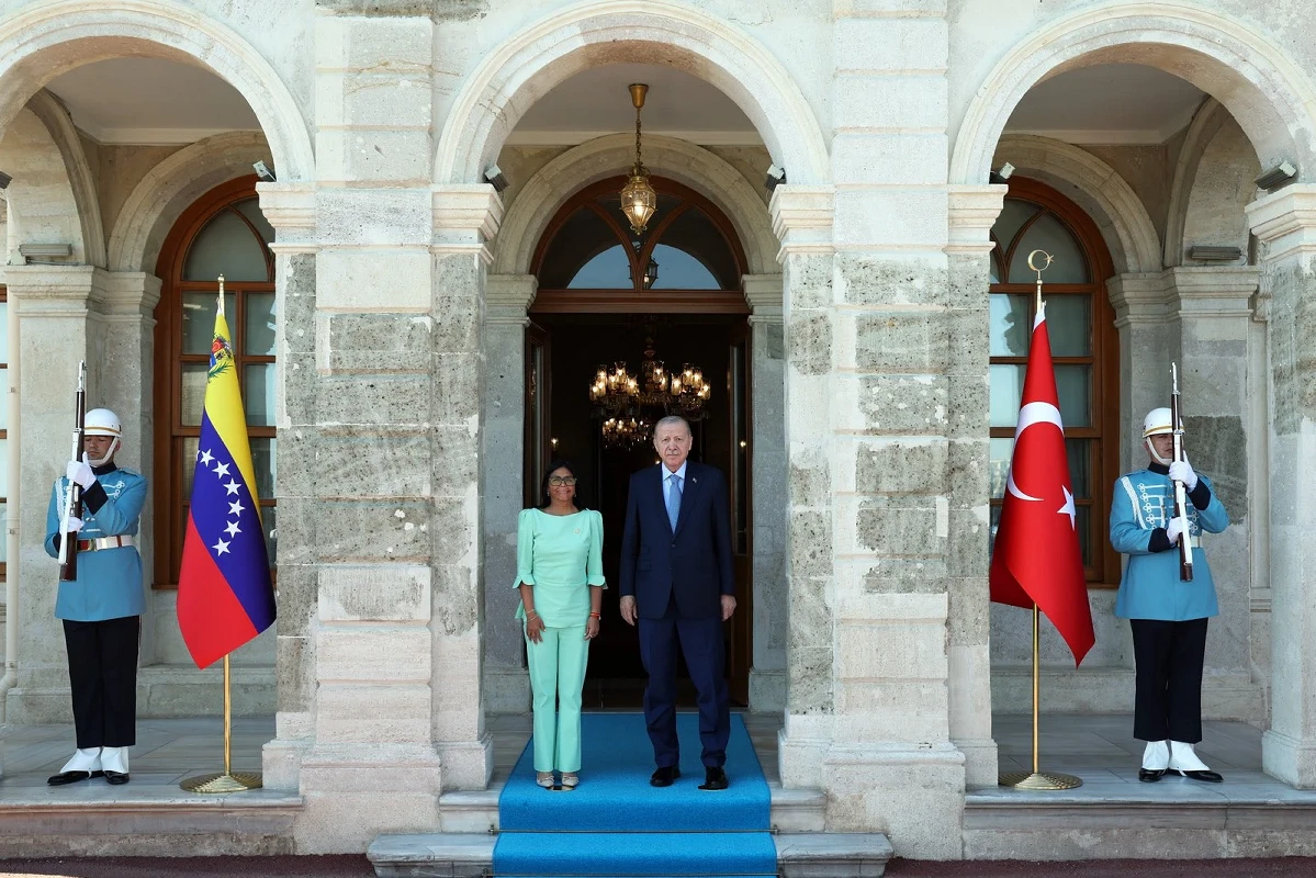 Erdoğan'dan Venezuela Devlet Başkanı Vekili Rodriguez'e Resmî Kabul