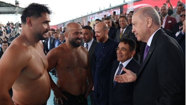 Erdoğan, Yağlı Güreş Kupası Ödül Töreninde