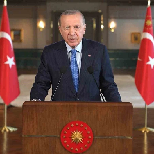 Erdoğan'dan Yurt Dışındaki Türklere Destek: Ahlaksızlara Bırakmayacağız