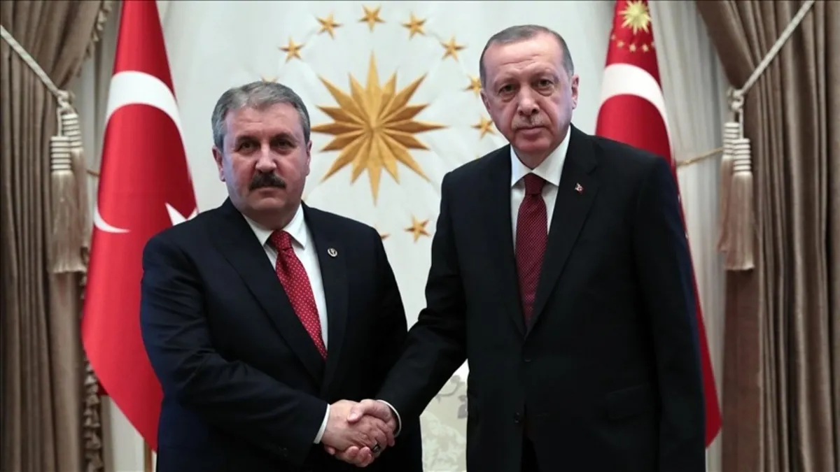 Erdoğan'dan BBP Lideri Destici'ye Kurultay Kutlaması