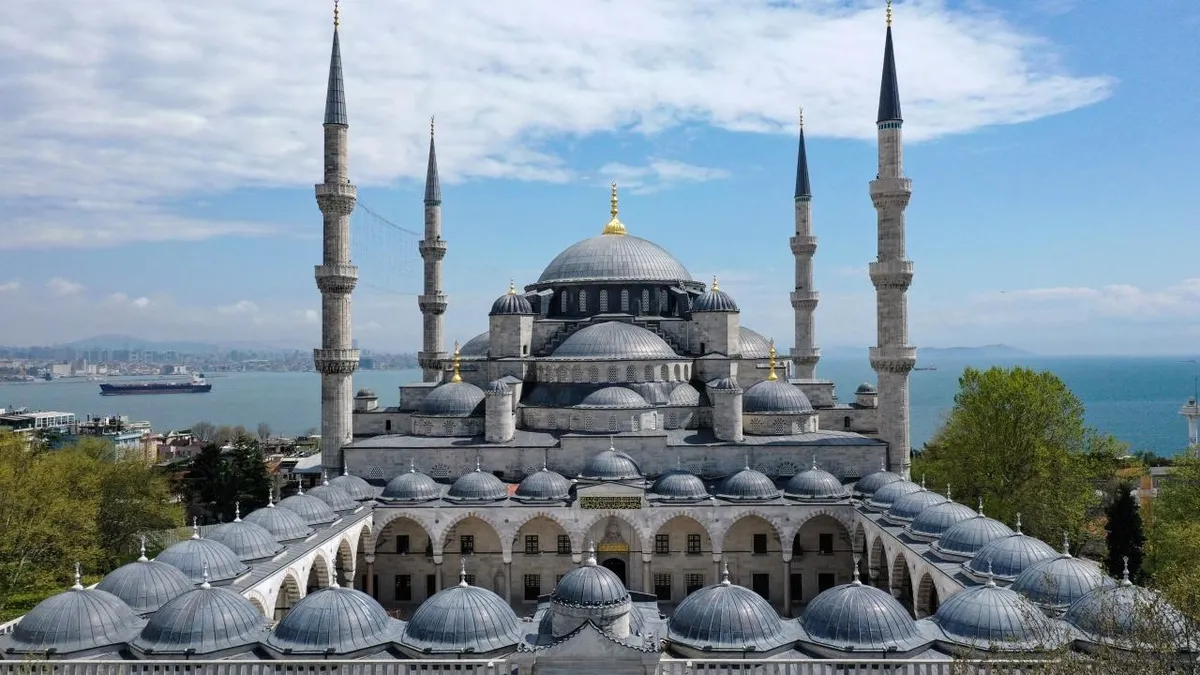Erdoğan'dan Camiler ve Din Görevlileri Haftası Mesajı