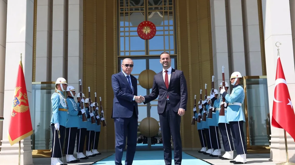 Erdoğan'dan Karadağ Başbakanı Spajic ile NATO Zirvesi'nde kritik görüşme