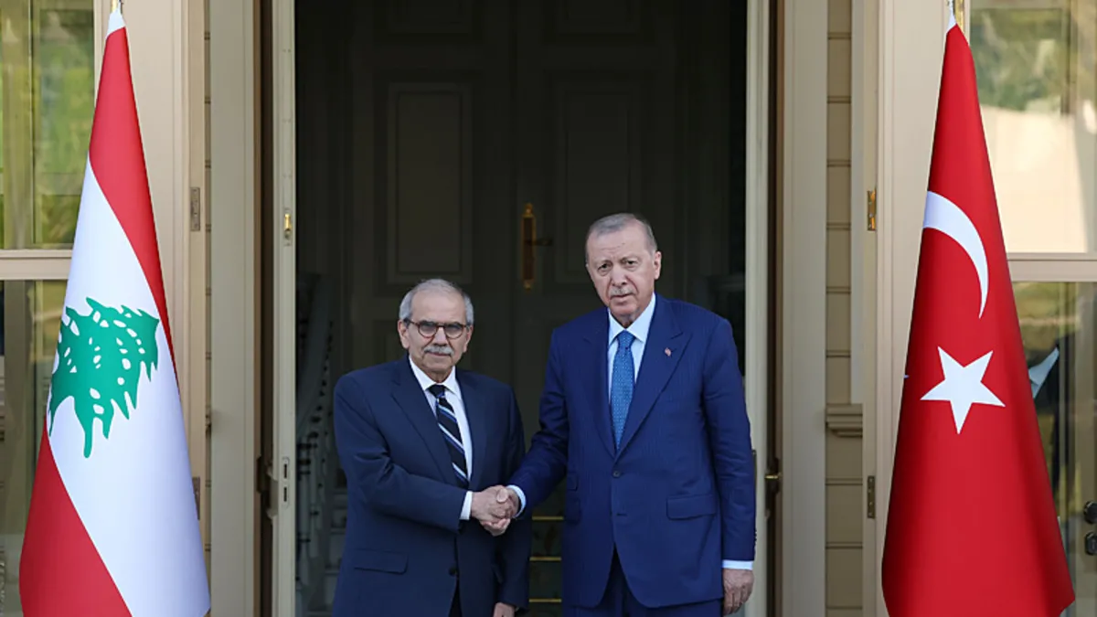 Erdoğan'dan Lübnan Başbakanı'na anlamlı hediye: Dedelerinin anıları Türkçe
