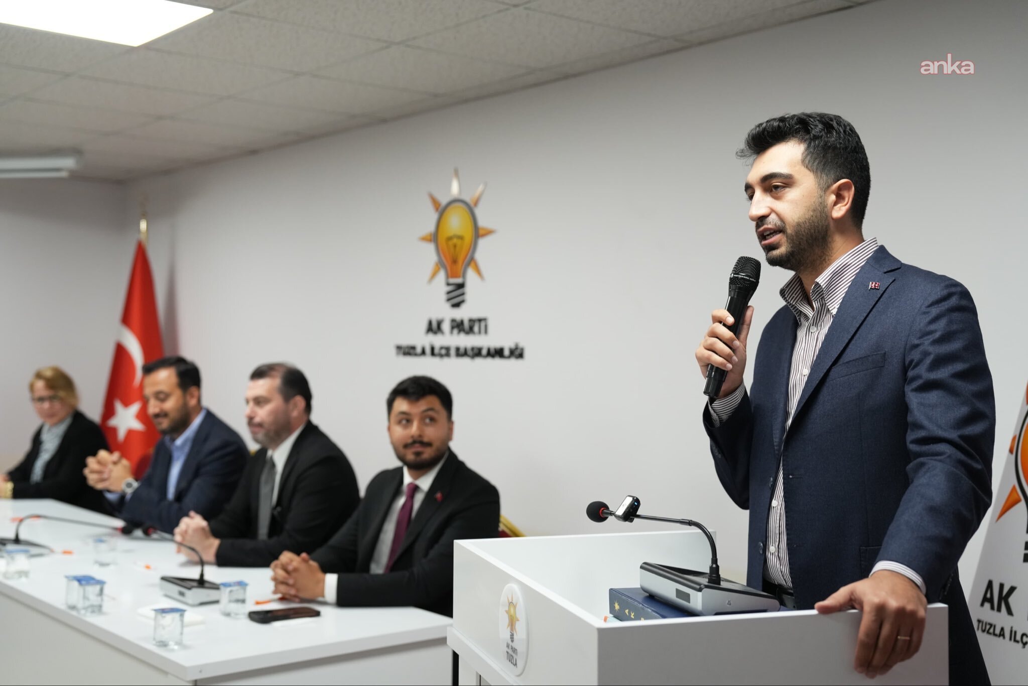 Eren Ali Bingöl AKP'ye Geçti: 'Bana Sahip Çıkın' Çağrısına Partiden Yanıt