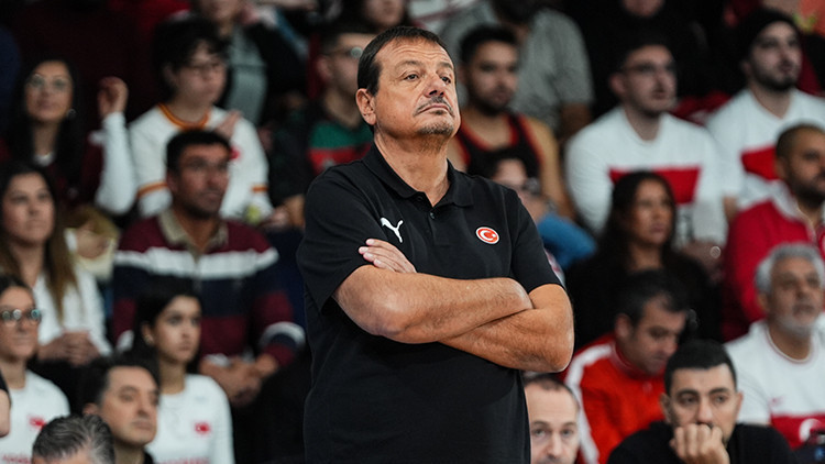 Ergin Ataman: 'Avrupa'nın en iyi, en formda takımı olarak gösteriliyoruz