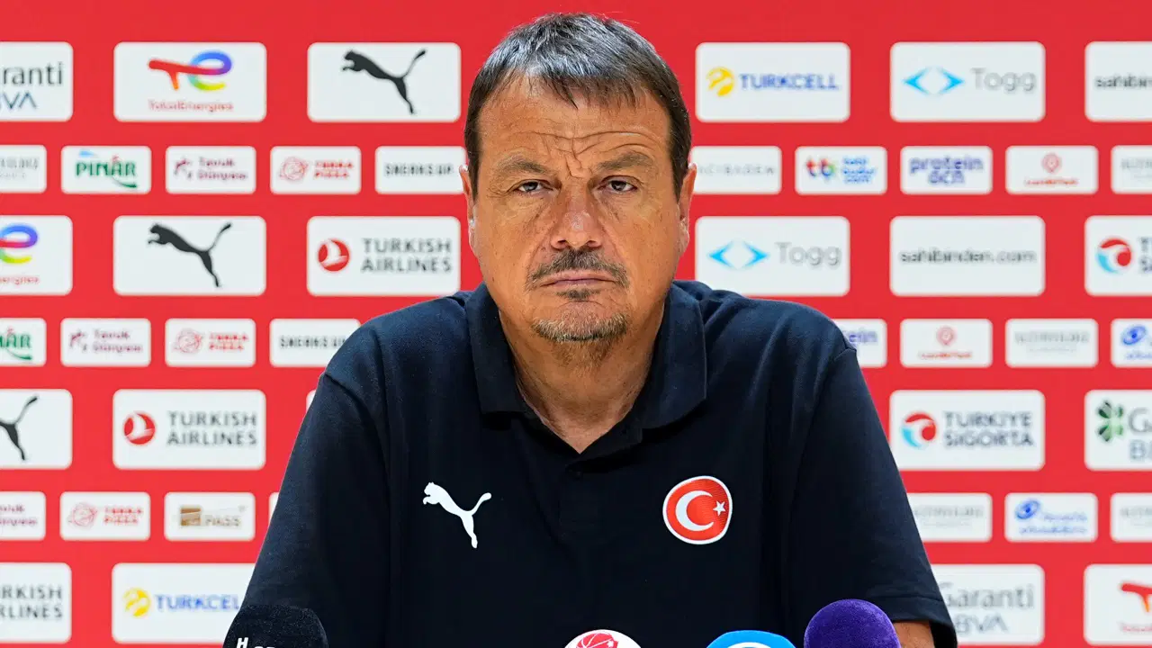 Ergin Ataman: Avrupa'nın en iyi takımı olarak gösteriliyoruz
